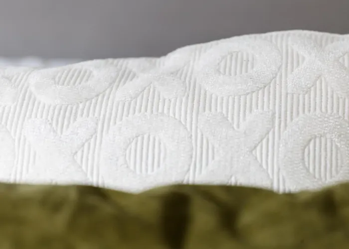 Spacious Three-bedroom In Leeds 리즈