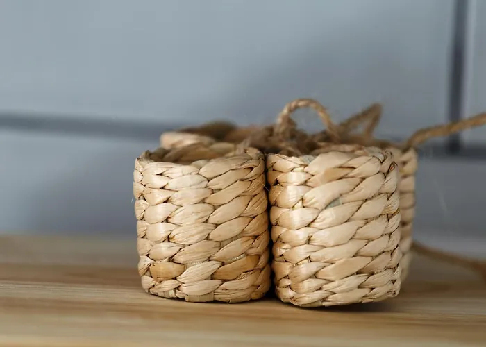 Spacious Three-bedroom In Leeds * 리즈