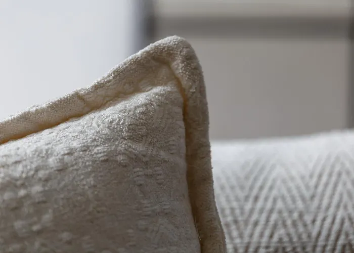 Spacious Three-bedroom In Leeds