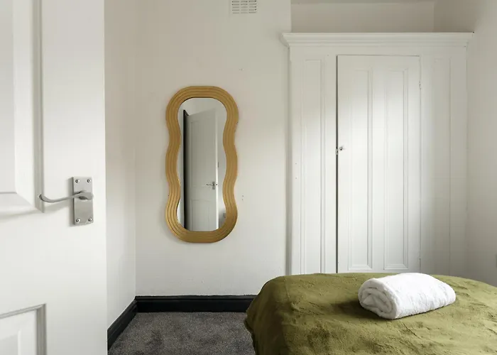 Spacious Three-bedroom In Leeds Appartamento Leeds (West Yorkshire)