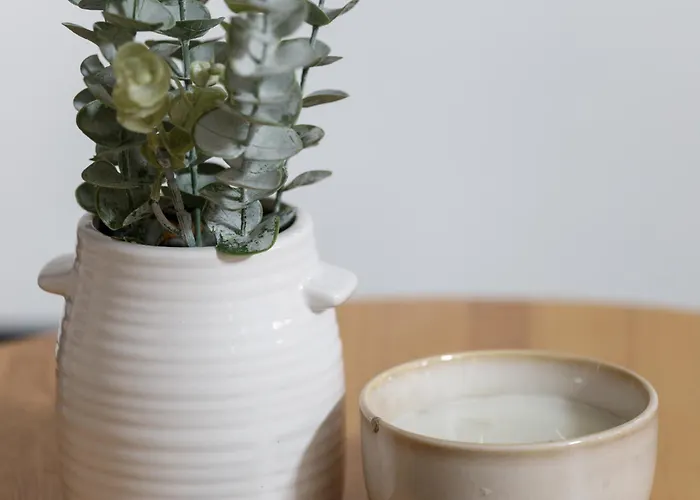 Spacious Three-bedroom In Leeds