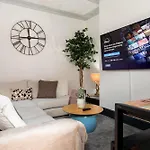 Apartamento Spacious Three-bedroom In Leeds